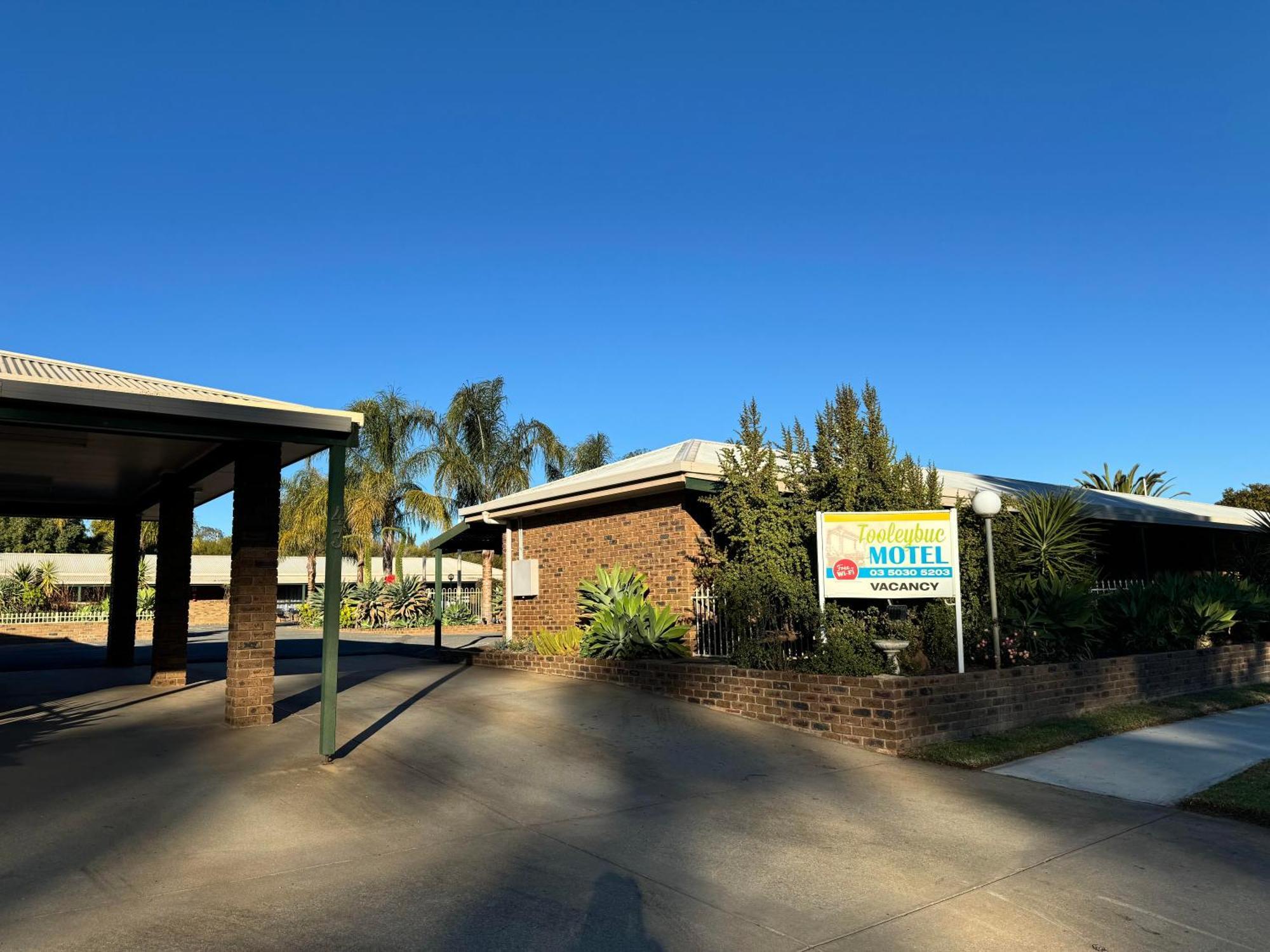 Tooleybuc Motel Exterior photo
