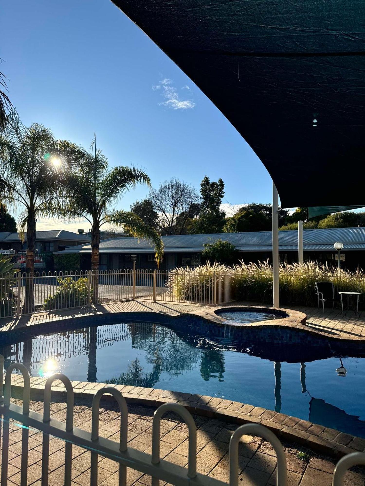 Tooleybuc Motel Exterior photo
