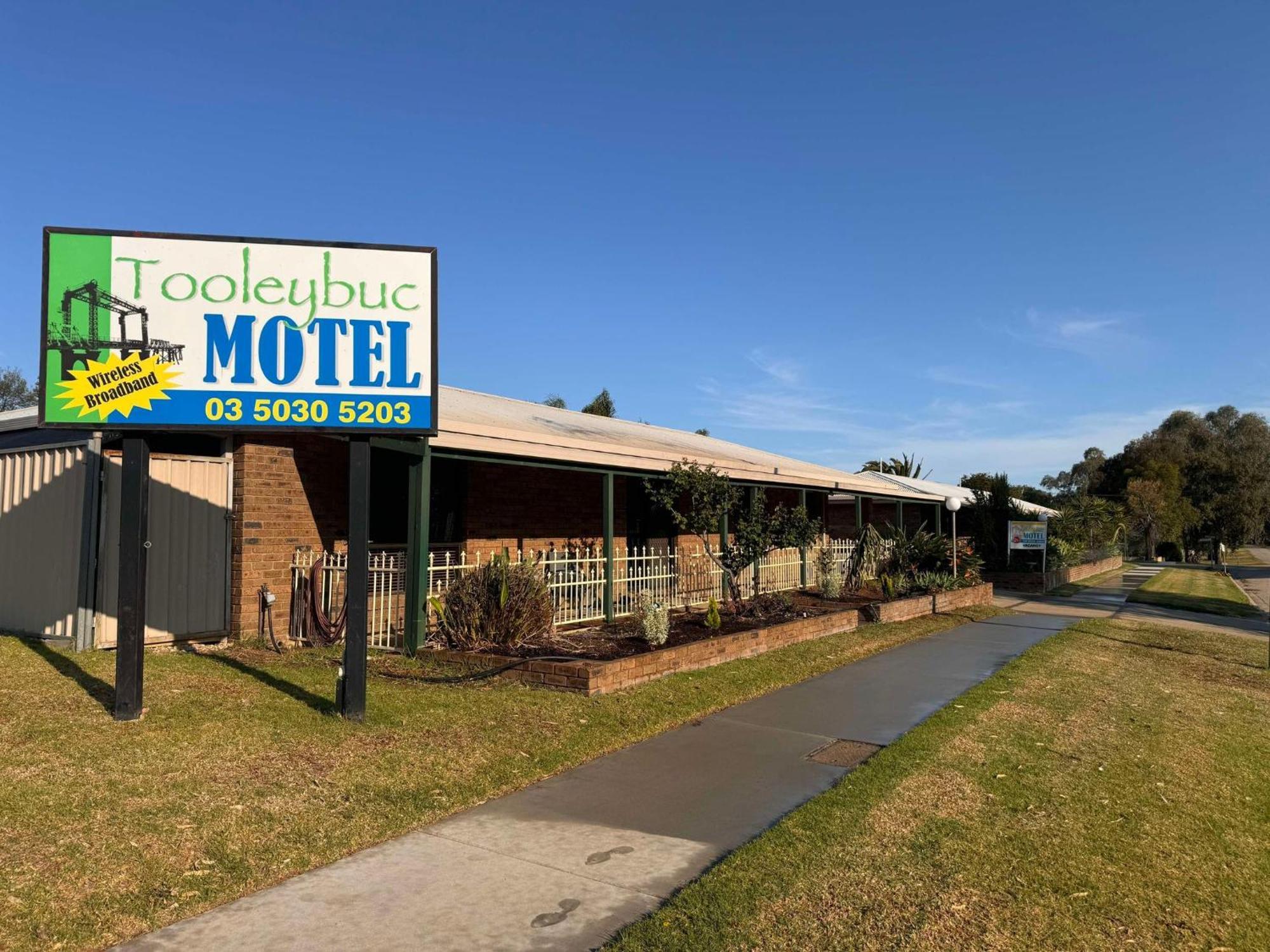 Tooleybuc Motel Exterior photo