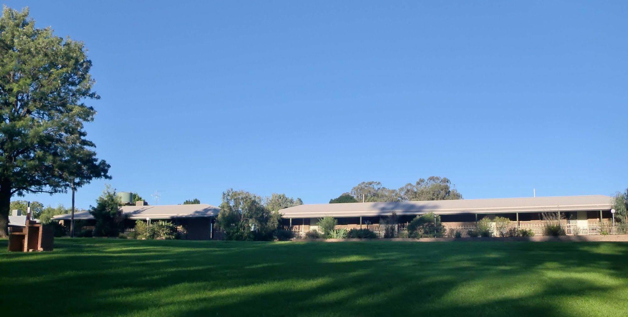 Tooleybuc Motel Exterior photo